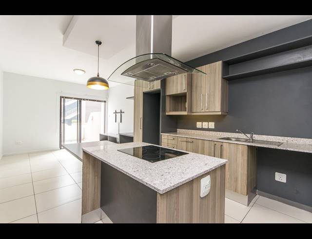 1 BEDROOM APARTMENT RENTED IN RIVONIA